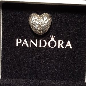 Pandora " Angelic Feathers" Charm